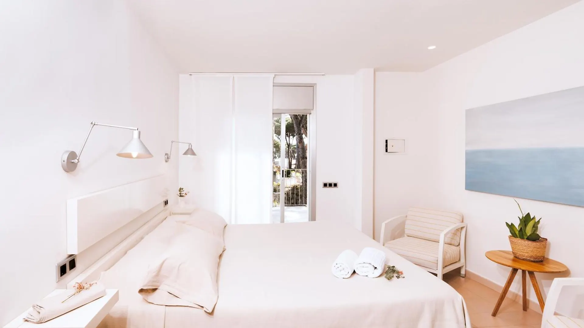 Apartamentos Porta Coeli Castelldefels Aparthotel