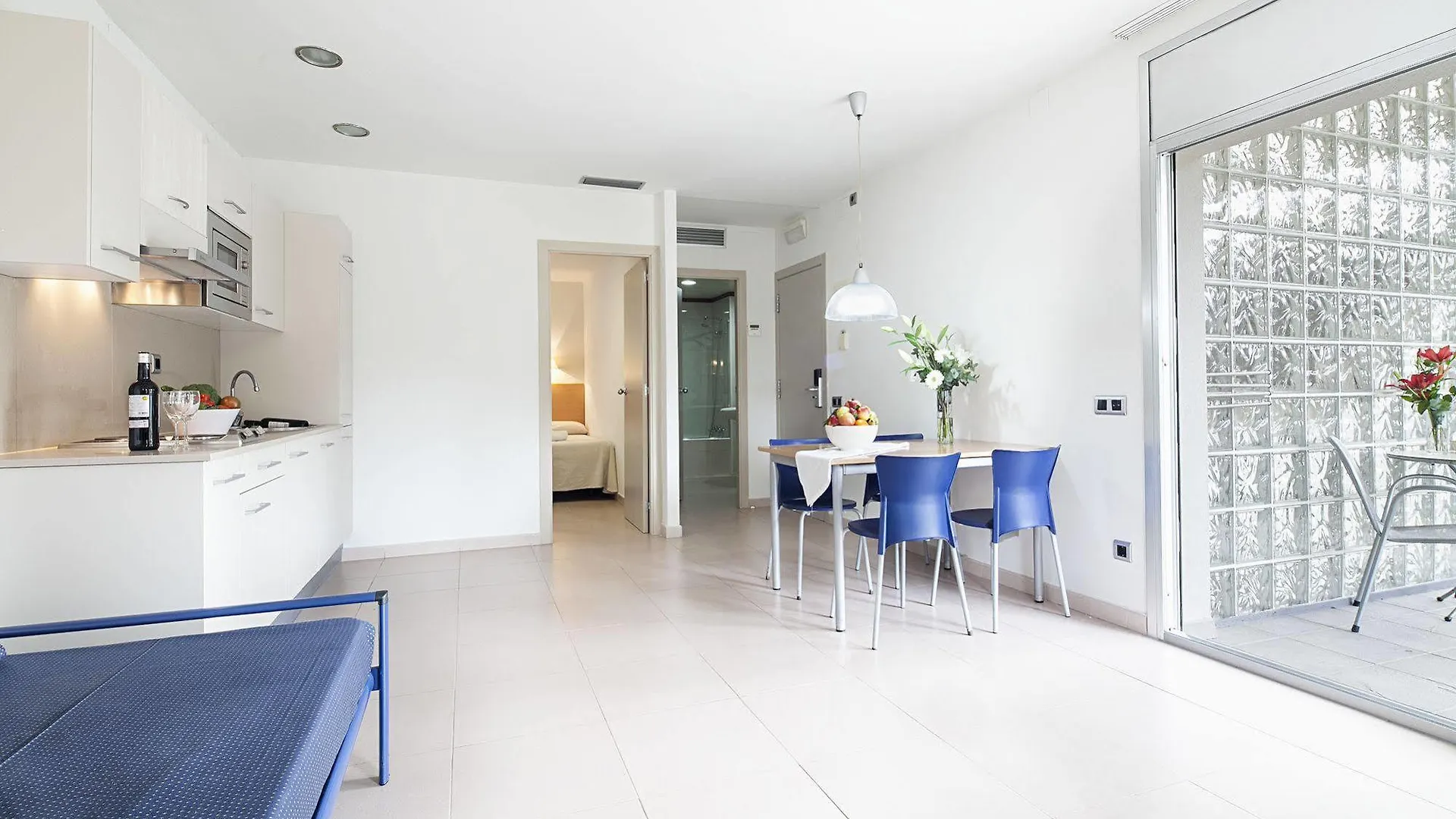 Apartamentos Porta Coeli Castelldefels 3*,  Spain